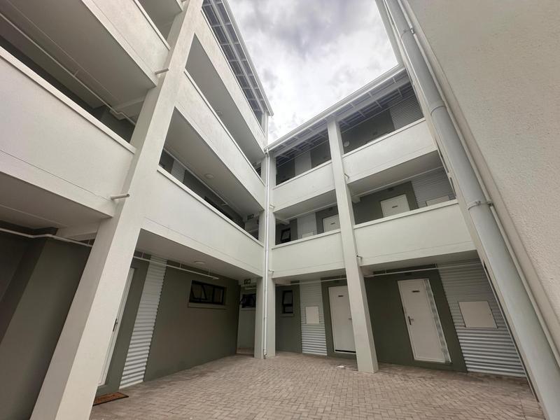 To Let 2 Bedroom Property for Rent in Parklands East Western Cape